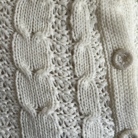 Vintage White Spring Easter Knit Cape/Poncho with Fringe - OS - Picture 5 of 9